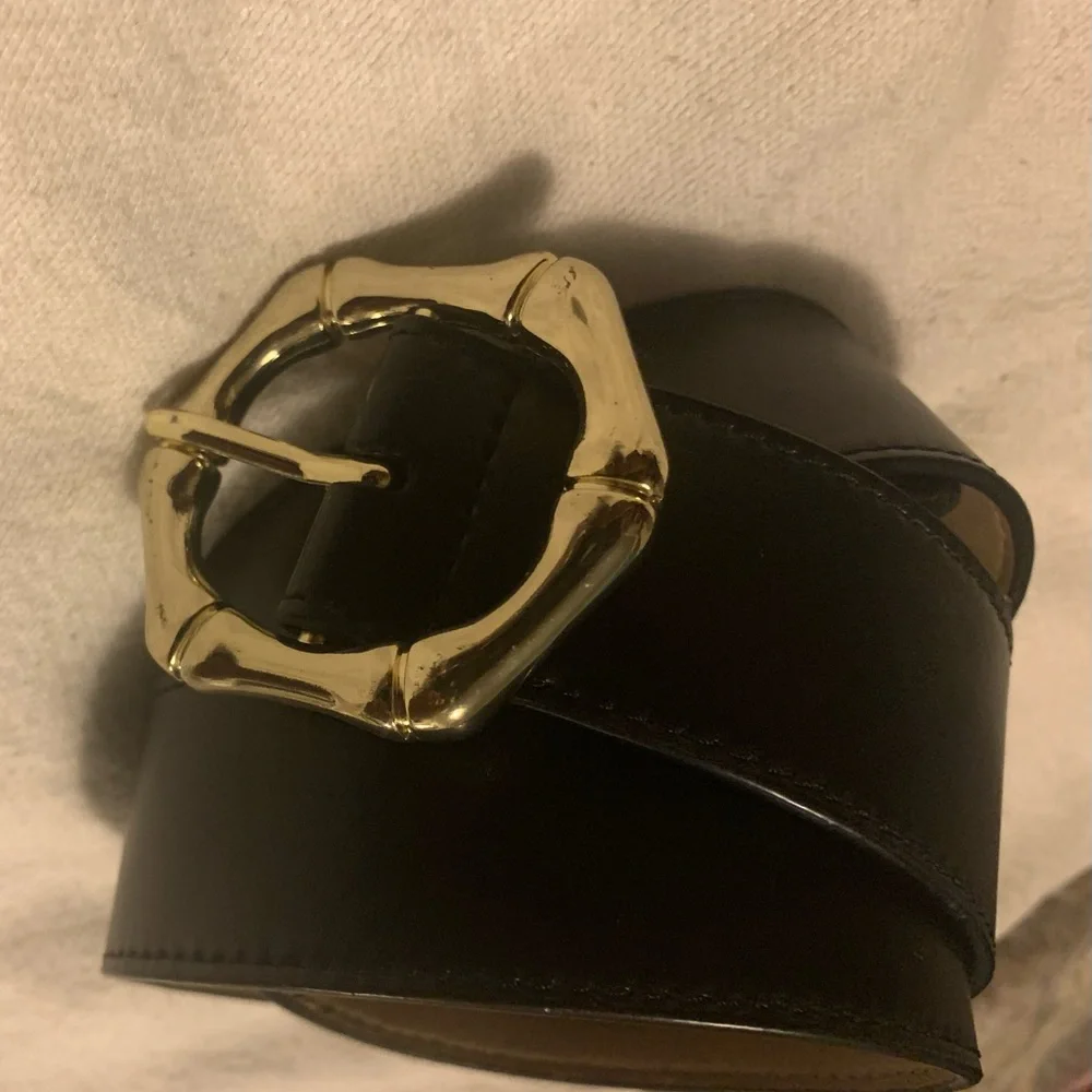 ✨⚡️💥Talbots Women Belt Size S Black Leather Exterior Gold Bamboo Buckle - Picture 2 of 11